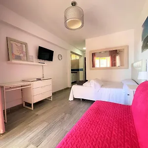 apartamentos-puerto-beach-edif-tamarindos.hotelsinnerja.org/