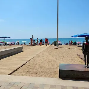 calafellbeach-seaviewsnew.catalonia-hotels.com/