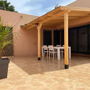 anahi-homes-corralejo-villa-codeso-1.in-canary-islands.com/